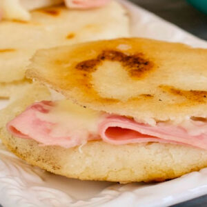 #20 FRITA CON JAMON Y QUESO